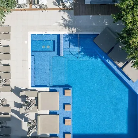 Atrium Ambiance Hotel 4*