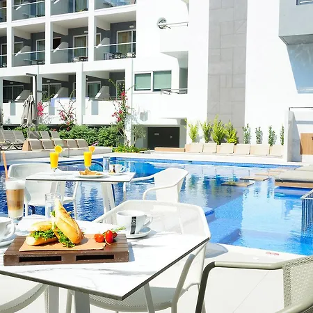 Atrium Ambiance Hotel 4*